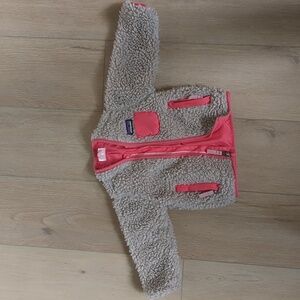 Girls Patagonia jacket in pink/tan